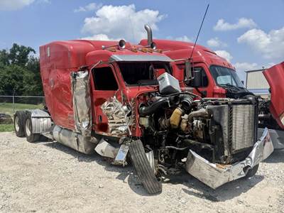 Peterbilt 379 Salvage Truck