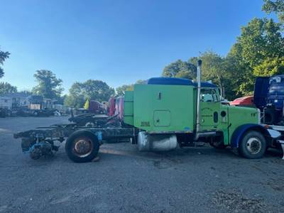 Peterbilt 379 Salvage Truck