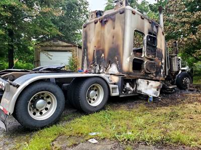 Peterbilt 379 Salvage Truck