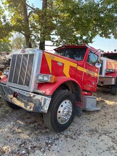 Peterbilt 379 Salvage Truck