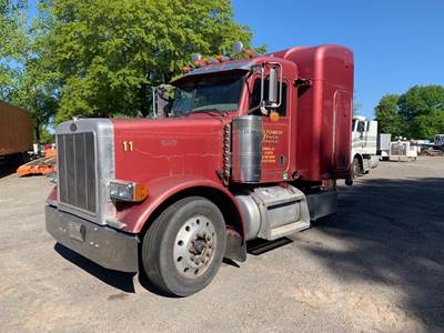 Peterbilt 379 Salvage Truck