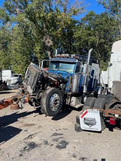 Peterbilt 379 Salvage Truck