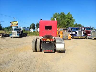 Peterbilt 379 Salvage Truck