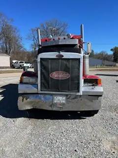 Peterbilt 379 Salvage Truck