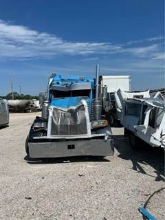 Peterbilt 379 Salvage Truck
