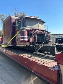 Peterbilt 379 Salvage Truck