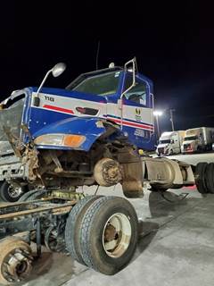 Peterbilt 384 Salvage Truck