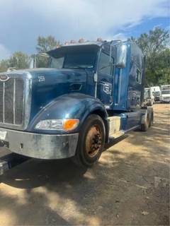Peterbilt 384 Salvage Truck