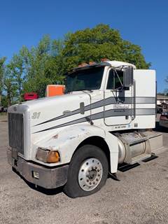 Peterbilt 385 Salvage Truck