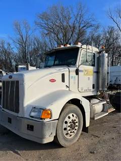 Peterbilt 385 Salvage Truck