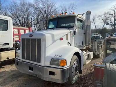 Peterbilt 385 Salvage Truck