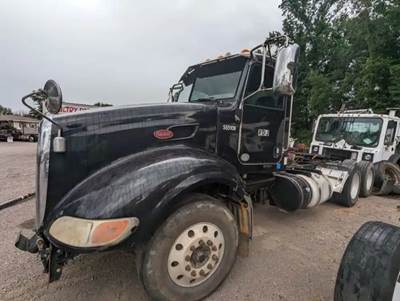 Peterbilt 386 Salvage Truck
