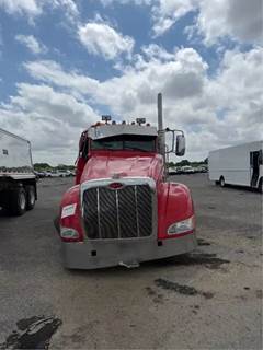 Peterbilt 386 Salvage Truck
