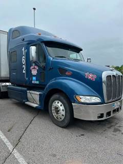 Peterbilt 387 Salvage Truck