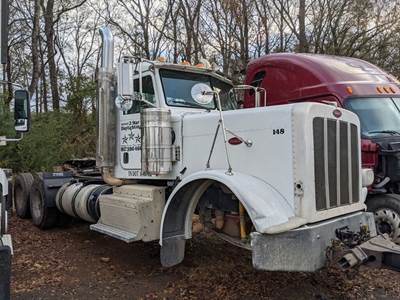 Peterbilt 388 Salvage Truck