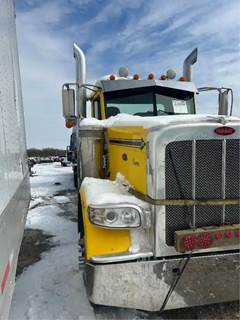 Peterbilt 388 Salvage Truck