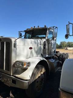 Peterbilt 388 Salvage Truck