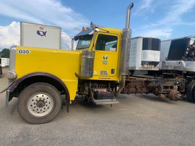Peterbilt 389 Salvage Truck