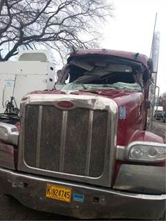 Peterbilt 567 Salvage Truck