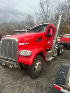 Peterbilt 567 Salvage Truck