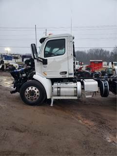 Peterbilt 579 Salvage Truck