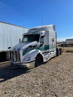Peterbilt 579 Salvage Truck