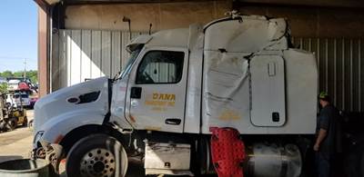 Peterbilt 579 Salvage Truck