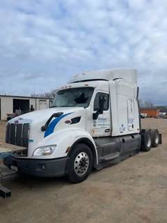 Peterbilt 579 Salvage Truck