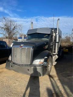 Peterbilt 579 Salvage Truck