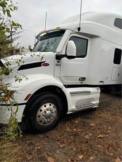 Peterbilt 579 Salvage Truck