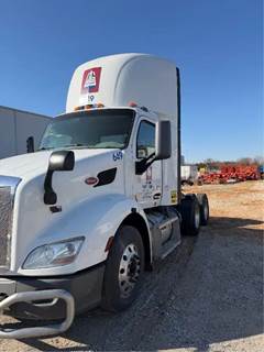 Peterbilt 579 Salvage Truck