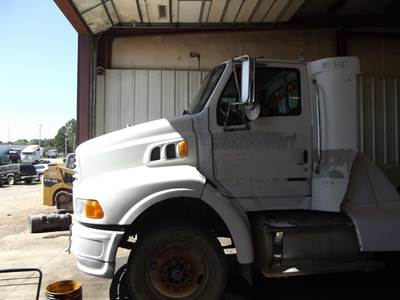 Sterling A9500 Salvage Truck