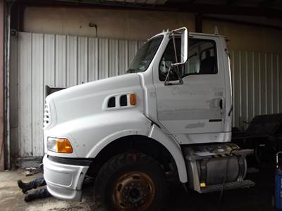 Sterling L8500 Salvage Truck
