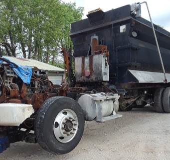 Sterling L9500 Salvage Truck
