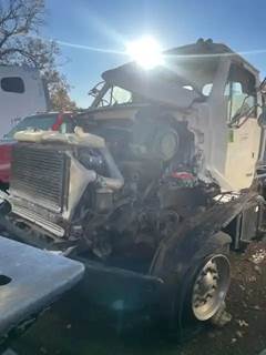 Sterling L9500 Salvage Truck