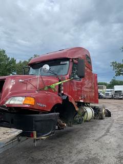 Volvo VNL Salvage Truck