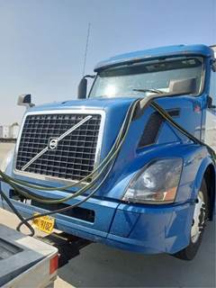 Volvo VNL Salvage Truck
