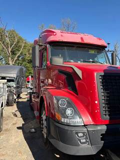 Volvo VNL Salvage Truck