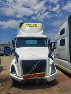 Volvo VNR Salvage Truck