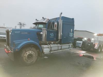 Western Star 4900 Salvage Truck