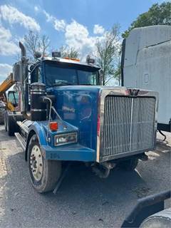 Western Star 4900 Salvage Truck