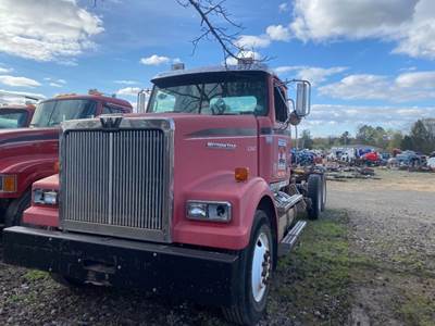 Western Star 4900FA Salvage Truck