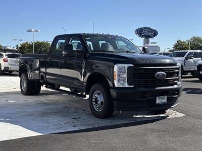 Ford F-350 Box Truck - 10 Speed Automatic