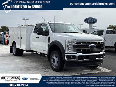 Ford F-450 XL Crew Cab