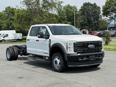 Ford F-550 XL Crew Cab