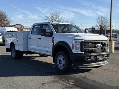 Ford F-550 XL Crew Cab