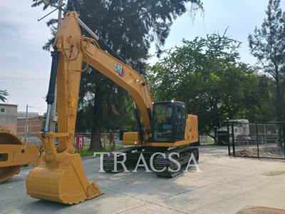 Caterpillar 320 Excavator