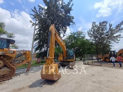 Caterpillar 320GX Excavator