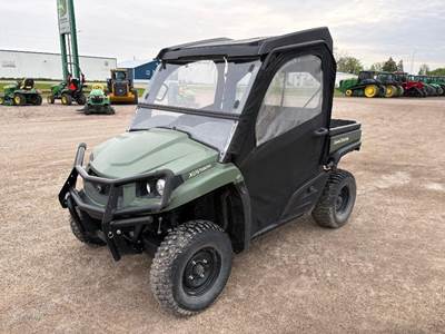 John Deere GATOR XUV 590I Utility Vehicle