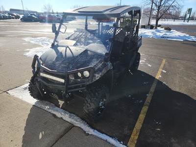 John Deere GATOR XUV 590M S4 Utility Vehicle